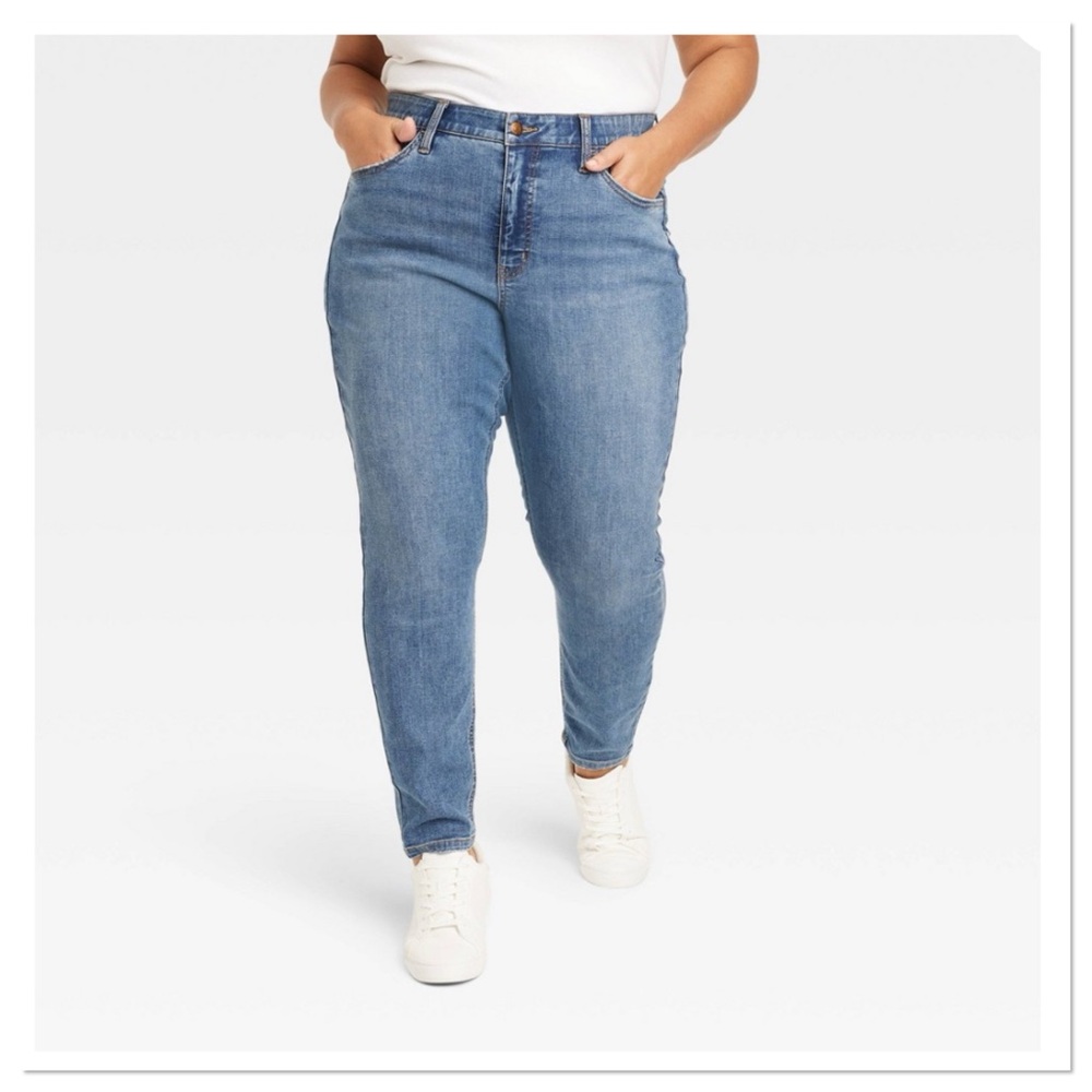 Women’s High Rise Skinny Jeans Ava & Viv Medium Wash